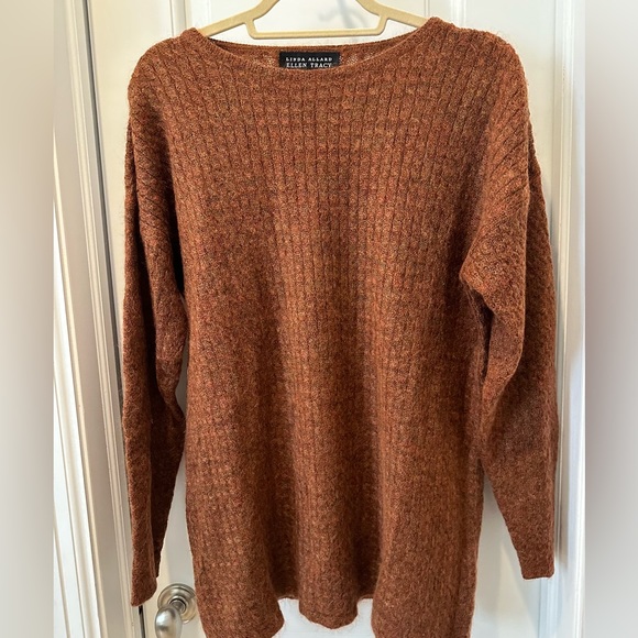 Ellen Tracy Sweaters - Wool Cable Knit Sweater